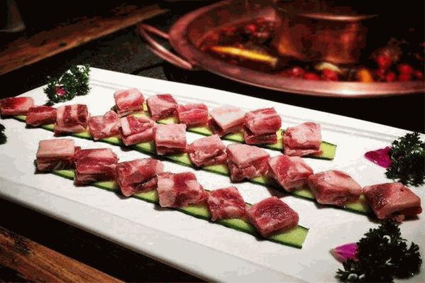 诗犇鲜牛肉火锅 诗犇鲜牛肉火锅