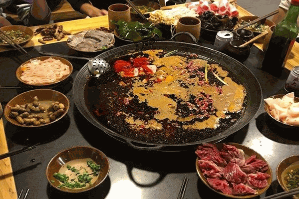 蚌埠小肥牛自助火锅加盟