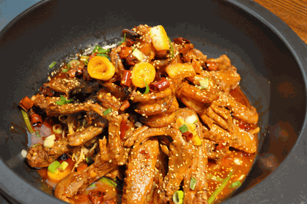 田大师鸭爪爪火锅 田大师鸭爪爪火锅