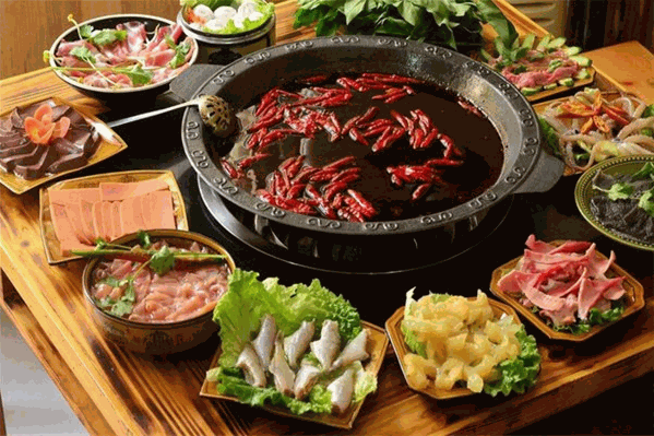 禄牛现切牛肉火锅
