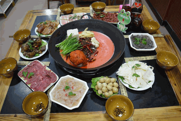 味趣美食火锅