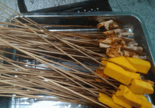 龙晓影牙尖帮小郡肝串串香