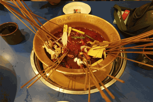 谦儿哥胡同串串
