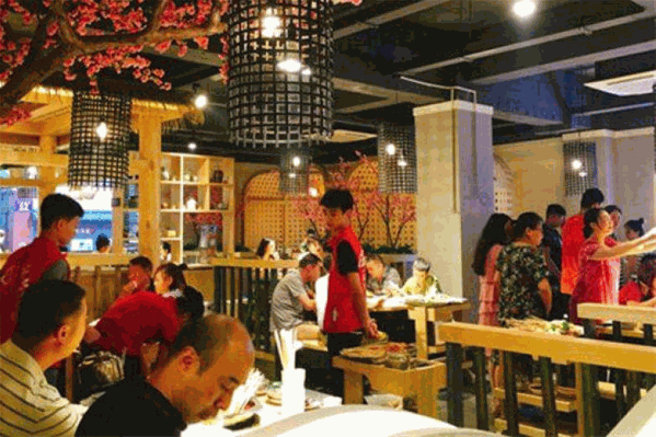 耍牛氓串串香