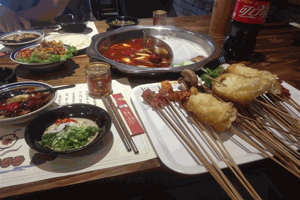 牛四囍老成都串串香