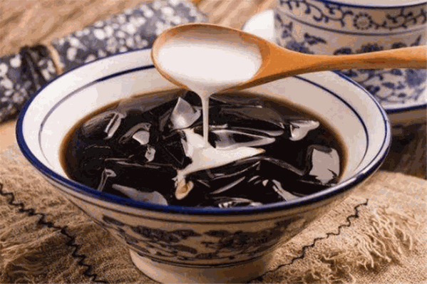 思咔莉龟苓膏 思咔莉龟苓膏