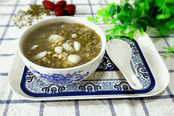 绿豆养生汤 绿豆养生汤