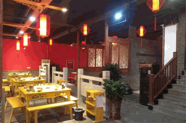 老妈串串香火锅