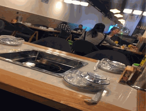 杨鼎记串串火锅