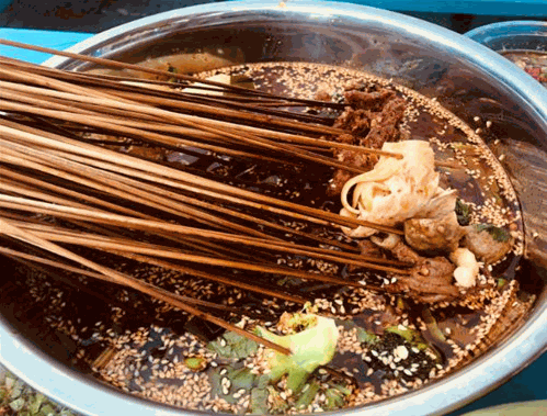 巴适站串串香