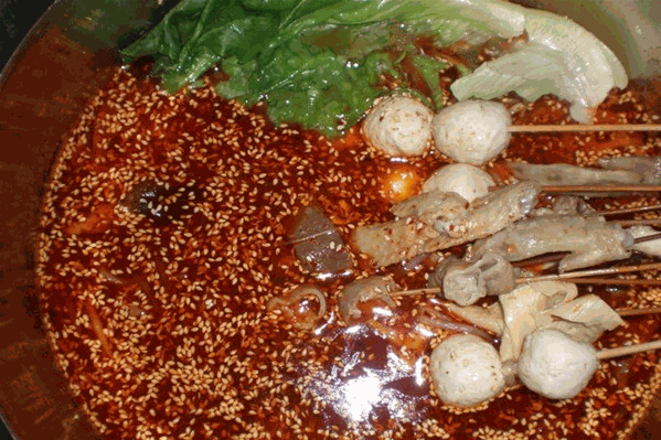 阿婆川味串串香 阿婆川味串串香