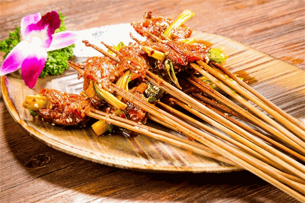 老陶砂锅串串香 老陶砂锅串串香