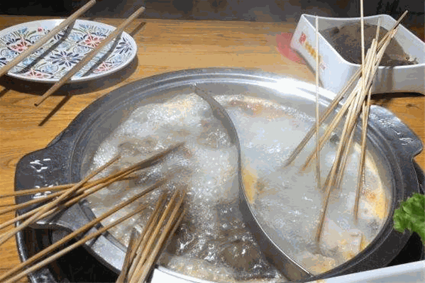 江一湖小郡肝串串香