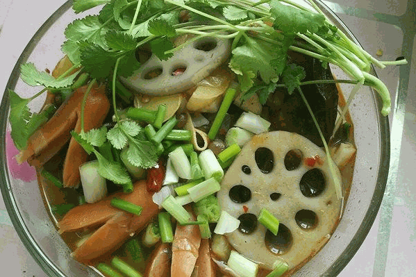 百串百香旋转麻辣烫
