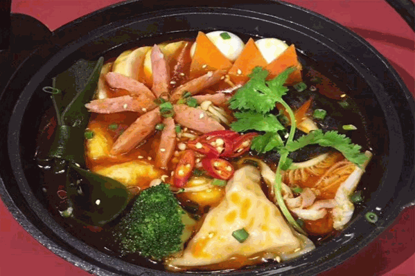 初烫骨汤麻辣烫 初烫骨汤麻辣烫