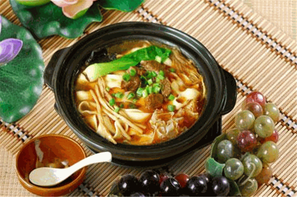 张家记砂锅麻辣烫 张家记砂锅麻辣烫