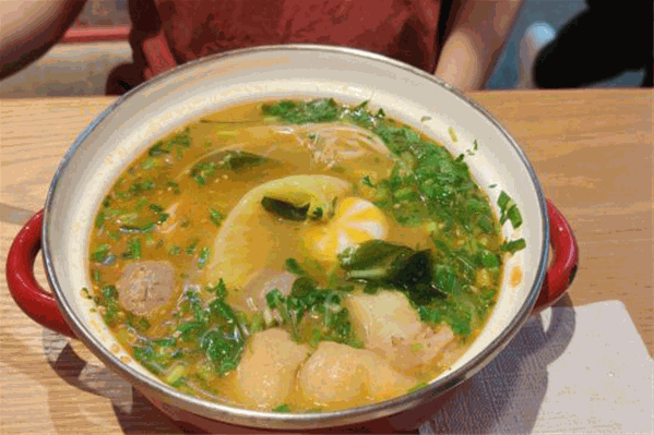 香辣轩麻辣烫