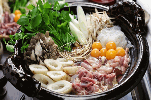 鑫缘麻辣烫米线
