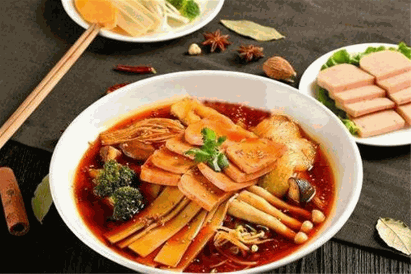 筒骨麻辣烫