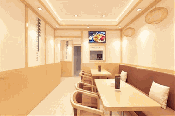 王建伟麻辣烫