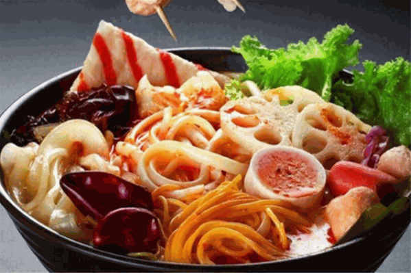鲁更叶麻辣烫