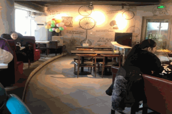 稻草人麻辣烫 稻草人麻辣烫