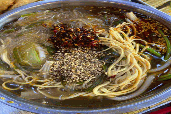 老铁老式麻辣烫 老铁老式麻辣烫
