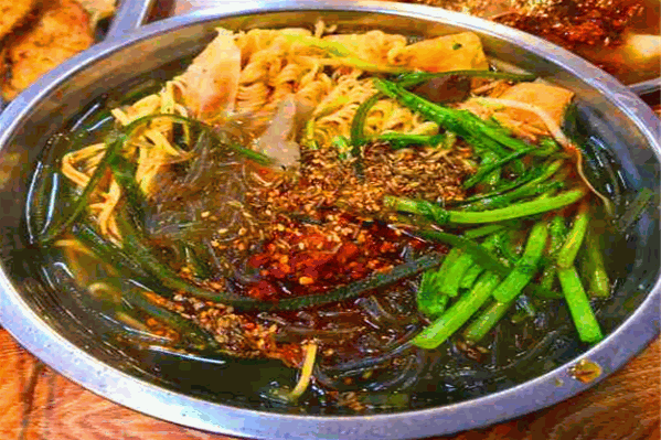 老铁老式麻辣烫 老铁老式麻辣烫