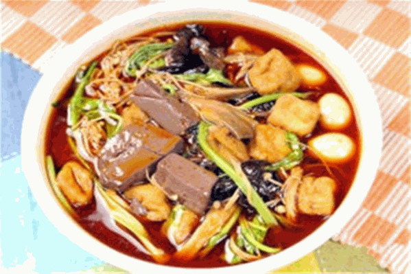 英熊煮麻辣烫