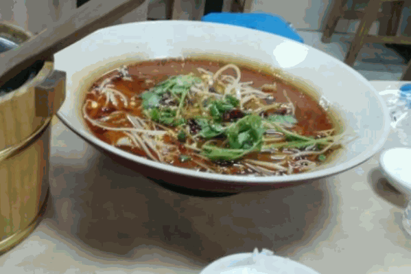 迎千客三顾冒菜