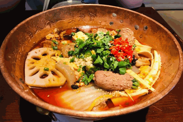 迎千客三顾冒菜 迎千客三顾冒菜