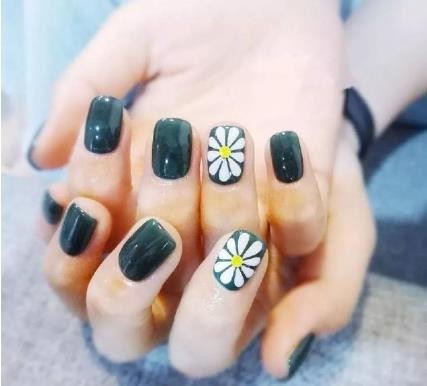 伊耐森美甲