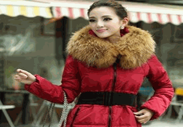 毛领品牌棉衣搭出气场女王范儿