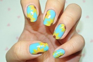 太阳花美甲
