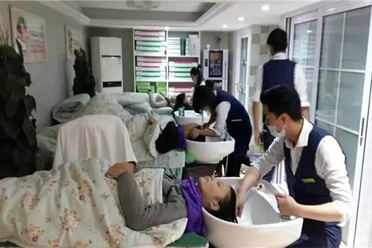 莲丝植物养发馆