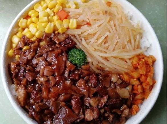 外婆卤肉饭 外婆卤肉饭