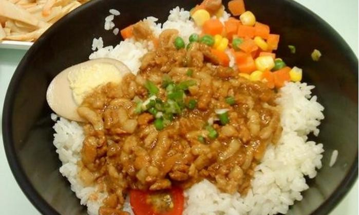 外婆卤肉饭 外婆卤肉饭