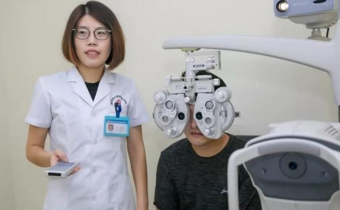 眼悦降度眼视光中心 眼悦降度眼视光中心