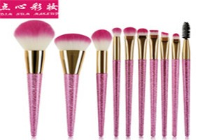 点心化妆品