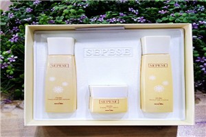 雪非雪化妆品