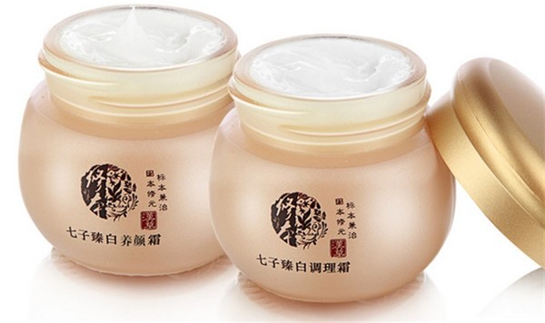 修本七子白化妆品